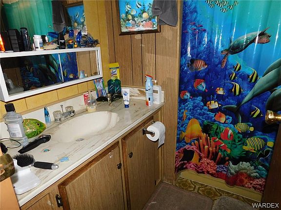 5th image of 565 Harbor Dr