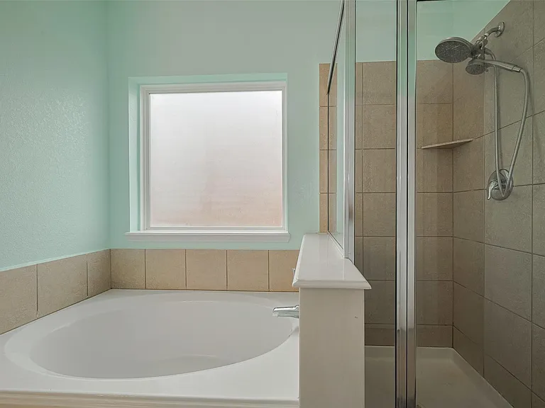 5003 Forest Moss Ct — Photo 35