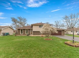 19727 Greenview Ave, Mokena, IL 60448