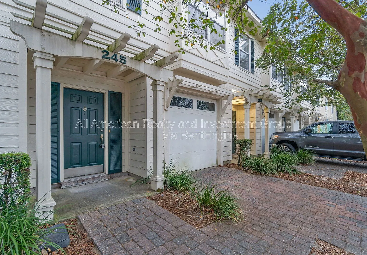 3 bed, 2.5 bath, 1540 sqft, $2,250 — Photo 1