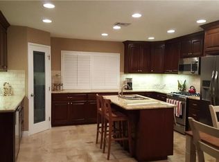 17937 Magnolia Blvd APT 17, Encino, CA 91316