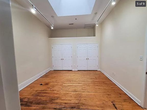 5th image of 219 N 19th St APT 33