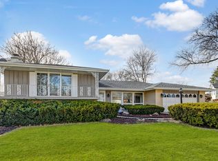 632 N Locust St, Frankfort, IL 60423