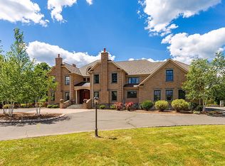 26 Sky View Dr, Avon, CT 06001