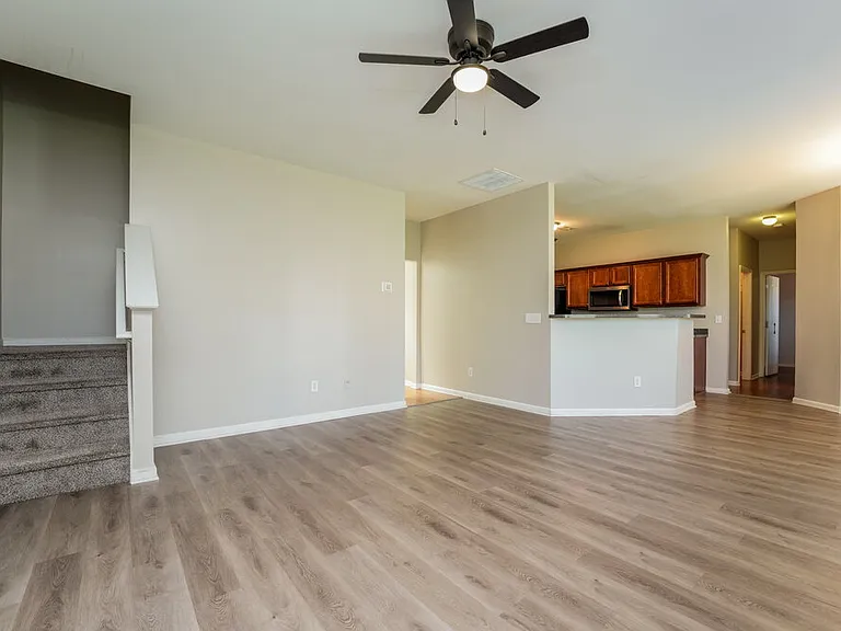 2701 Sedgeview Ln — Photo 5