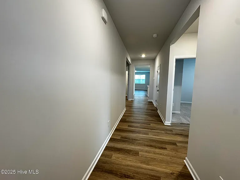 2084 Willowleaf Dr — Photo 3