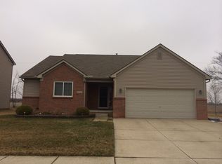 4139 Stone Post Rd, Newport, MI 48166