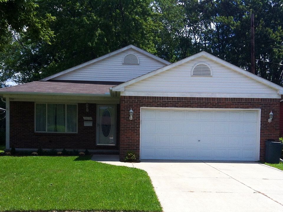 1st image of 26034 Groveland St