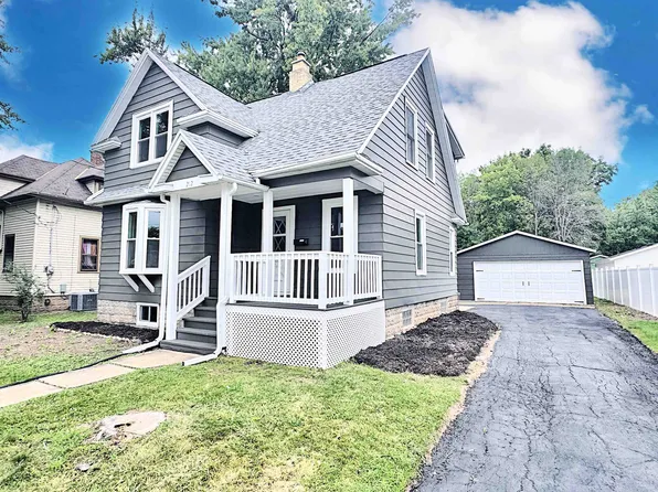 212 Harrison St, Neenah, WI 54956