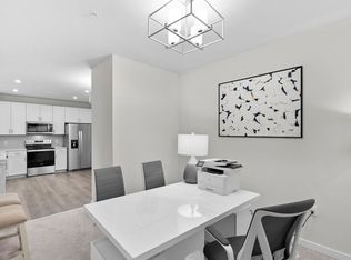 750 Mount Airy Ter NE #104, Leesburg, VA 20176