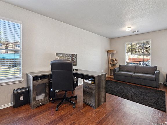 5th image of 7111 Hallie Pl