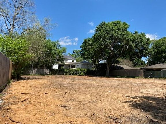3rd image of 5018 Braesheather Dr