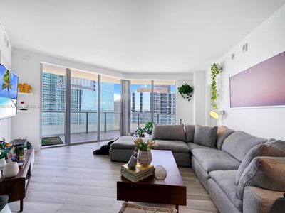 1300 Brickell Bay Dr APT 2901, Miami, FL, 33131