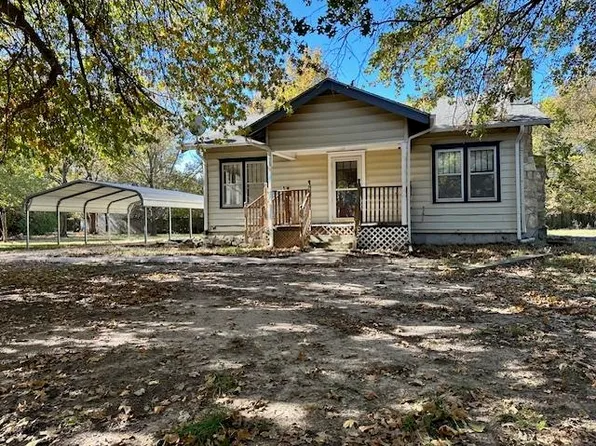 7233 192nd Rd, Winfield, KS 67156