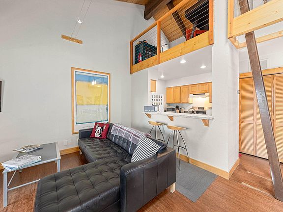 5th image of 2755 N Lake Blvd #8