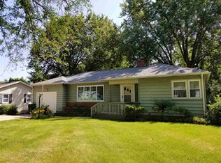 4122 Rownd St, Cedar Falls, IA 50613