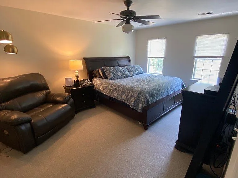 203 Saint Thomas Dr — Photo 8
