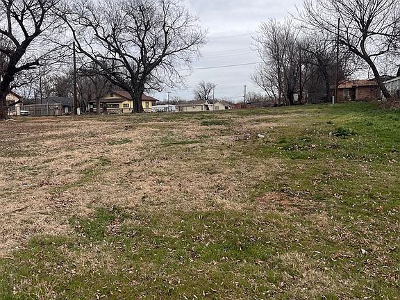 3rd image of 820 N Admire Ave Lot 20