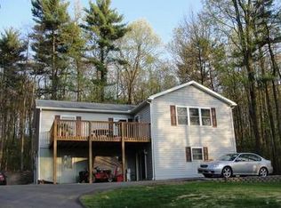 2482 Papoose Dr, Auburn, PA 17922