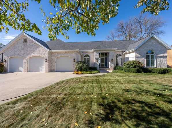 3047 Nicolet Dr, Green Bay, WI 54311