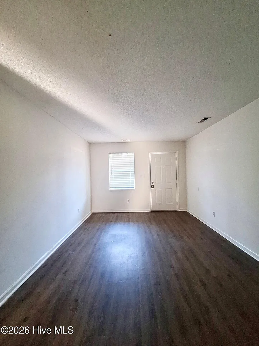 Building Photo - 3005 Caldwell Ct #11