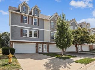5537 Jordan Ct, Johnston, IA 50131