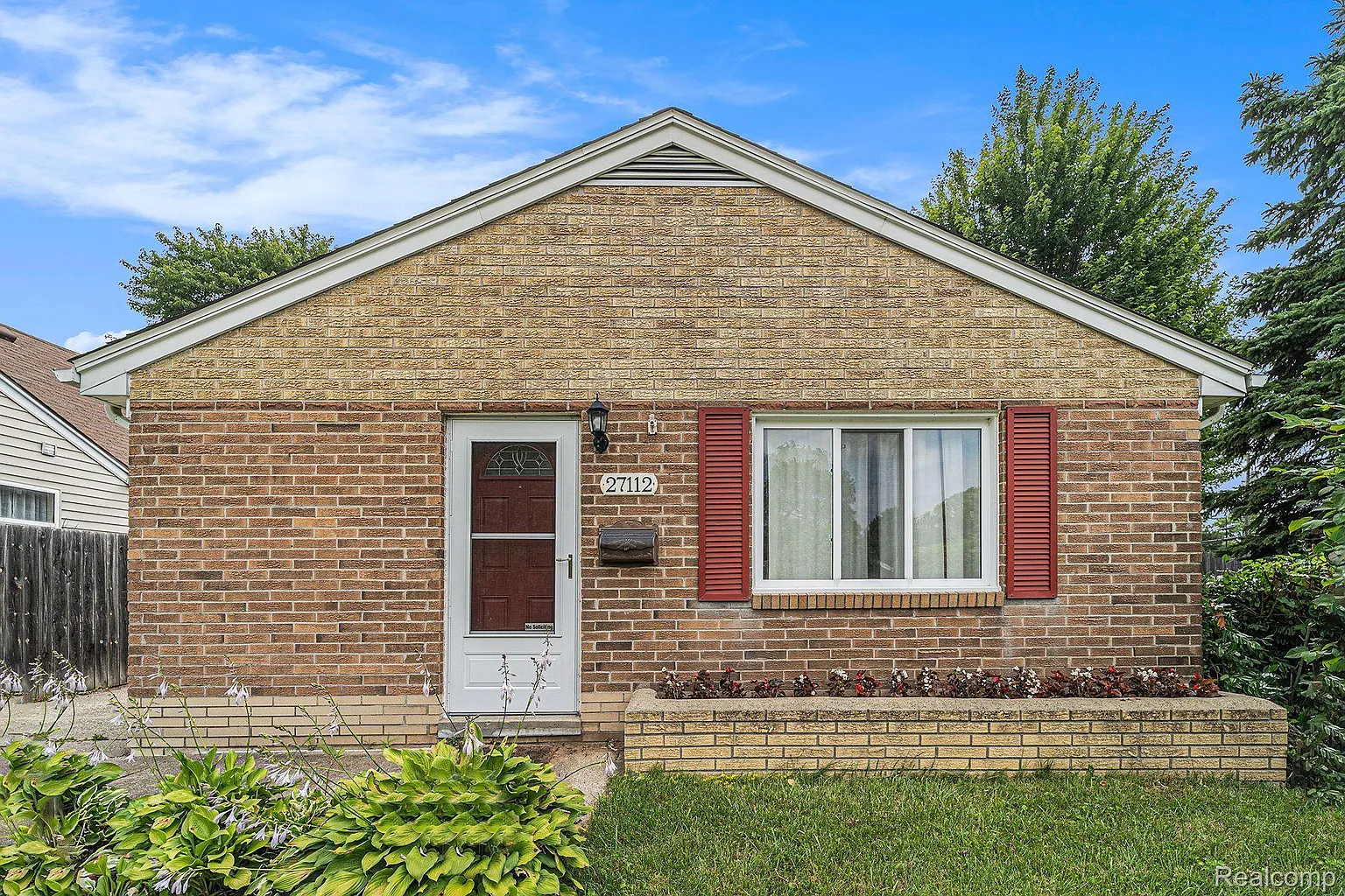 27112 Brush St photo 1