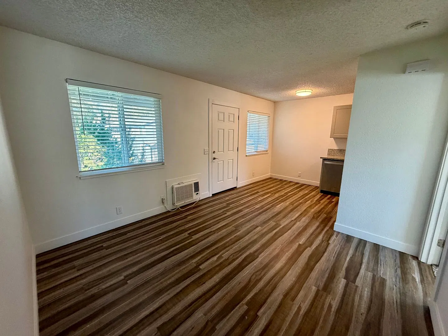 224 Boulder Creek Drive — Photo 2