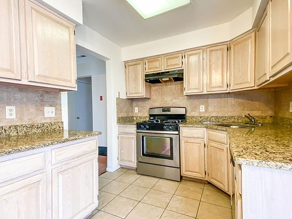3rd image of 701 Jesse Way #701