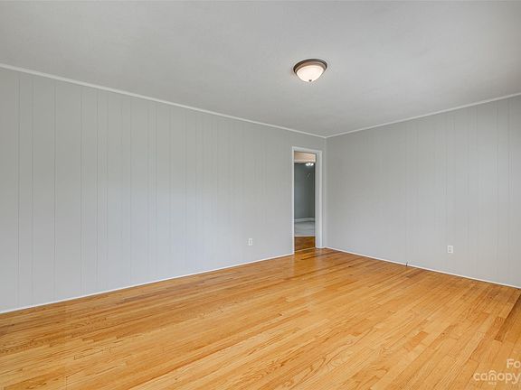 3rd image of 2211 Myers St