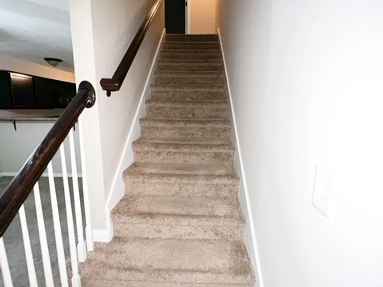 685 Oliver Loop #D — Photo 10