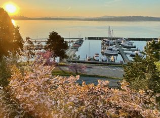 327 Lake Washington Blvd, Seattle, WA 98122