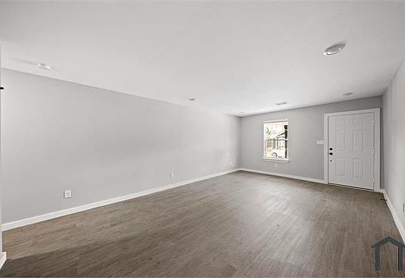 3rd image of 7109 Avenue L #A