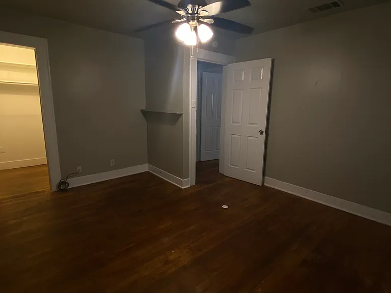 2714 Whitis Ave #A — Photo 35