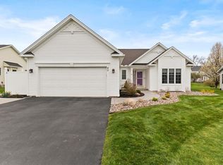 40 Emery Run, Rochester, NY 14612