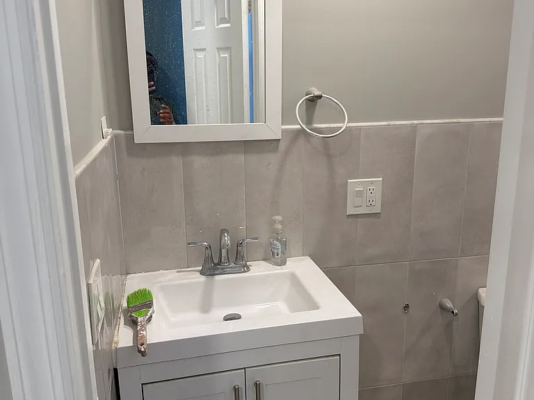 277 Griffith St #2 — Photo 9