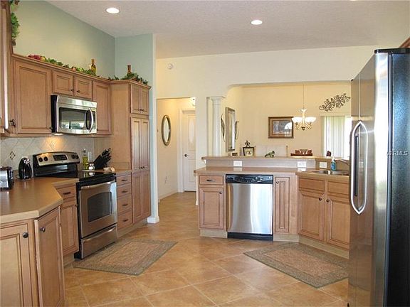 4th image of 989 Joiner Pl
