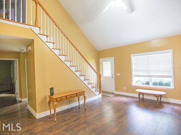 2nd image of 69 Richmond Dr