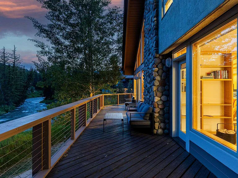 122 W Meadow Dr — Photo 15