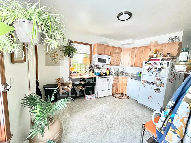 74 Thorndike St #2 — Photo 1