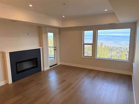4th image of 2171 Van Horne Dr #202