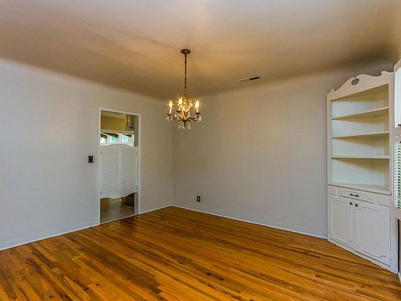 5th image of 55 E Dayton Ave