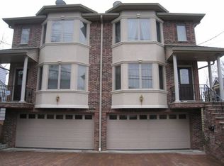 322B E Palisades Blvd #2, Palisades Park, NJ 07650