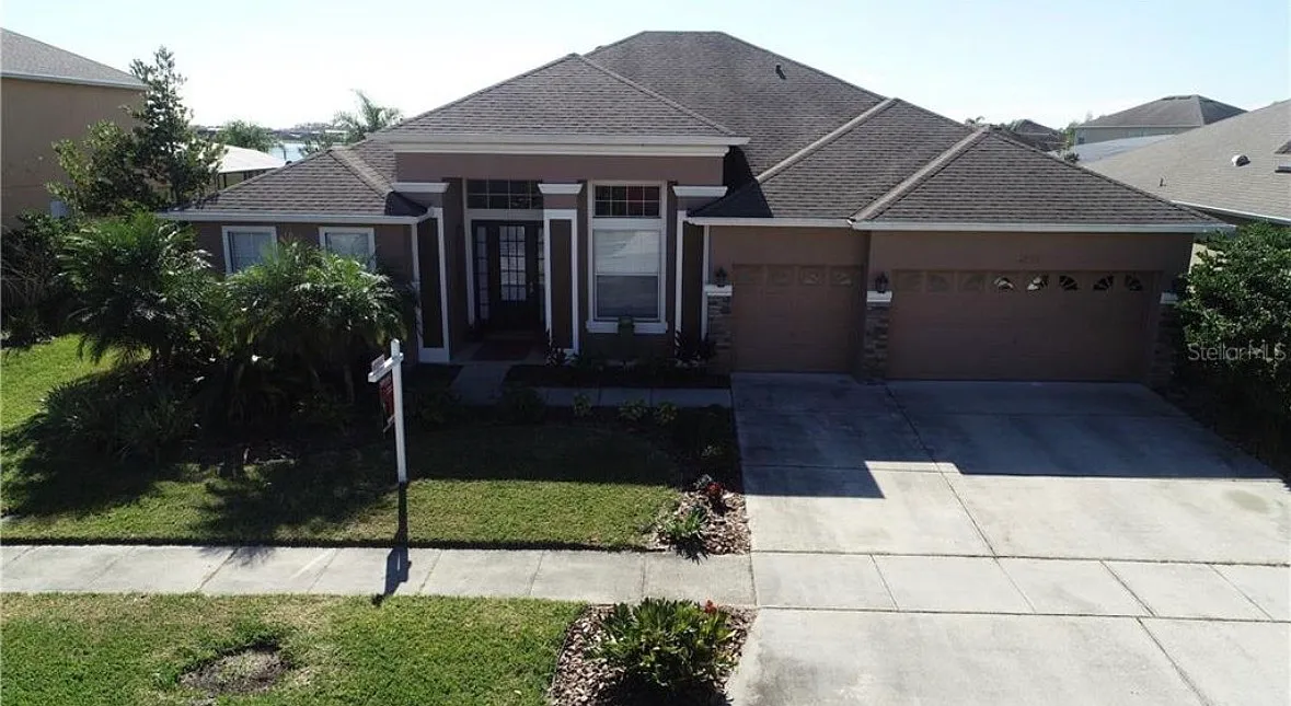 4 bed, 2854 sqft, $2,500 — Photo 2