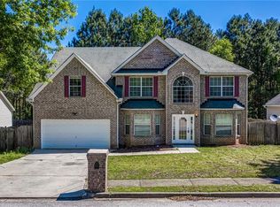 6016 Redtop Loop, Fairburn, GA 30213