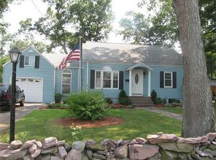 29 Oliver St, Randolph, MA 02368