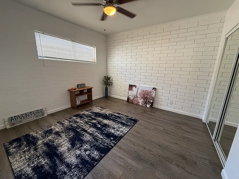 524 W Malibu Dr #4 — Photo 9