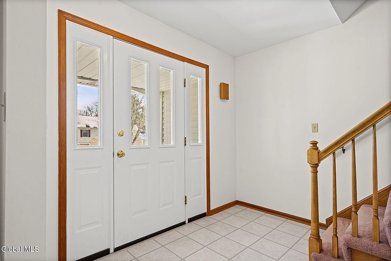 5th image of 14 Redwood Drive