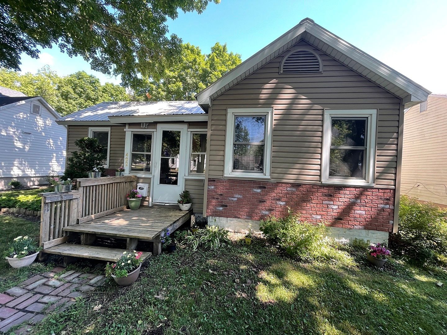 402 E Maple St, Fairbury, IL 61739 Zillow