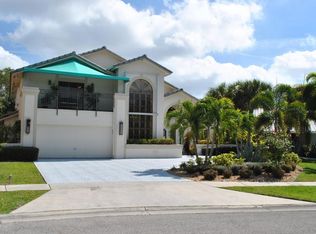 5243 Deerhurst Crescent Cir, Boca Raton, FL 33486